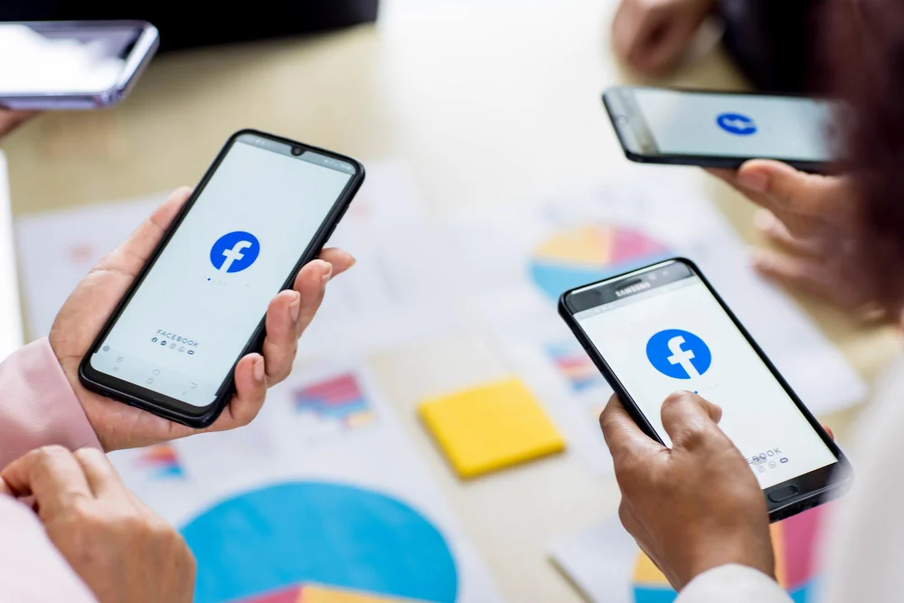 兩個平台的用戶心理有多不同？